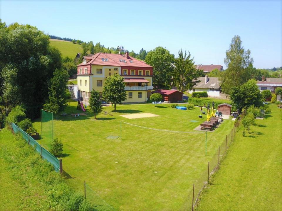 Penzion Horacko Hotel Uncin Exterior foto